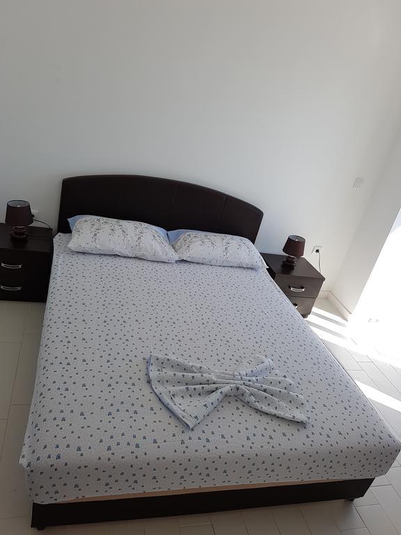 Avdiu Apartment Ulcinj Buitenkant foto