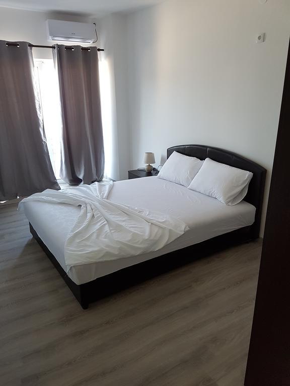 Avdiu Apartment Ulcinj Buitenkant foto