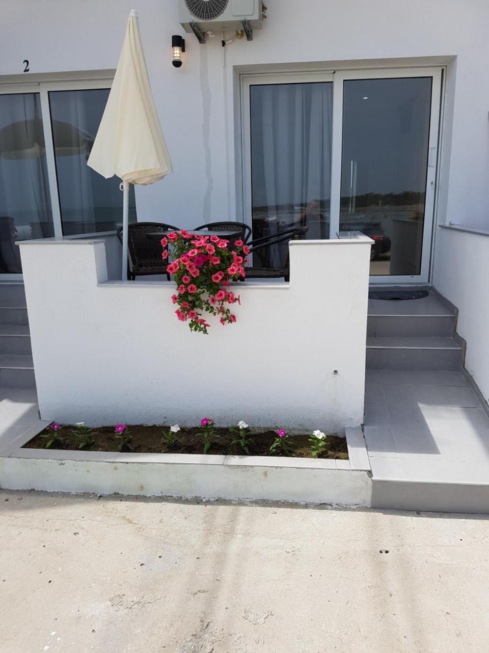 Avdiu Apartment Ulcinj Buitenkant foto